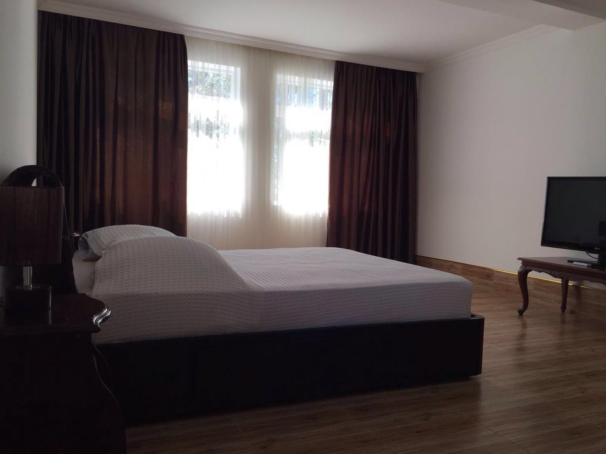 Hotel Simpatia Kobuleti Extérieur photo