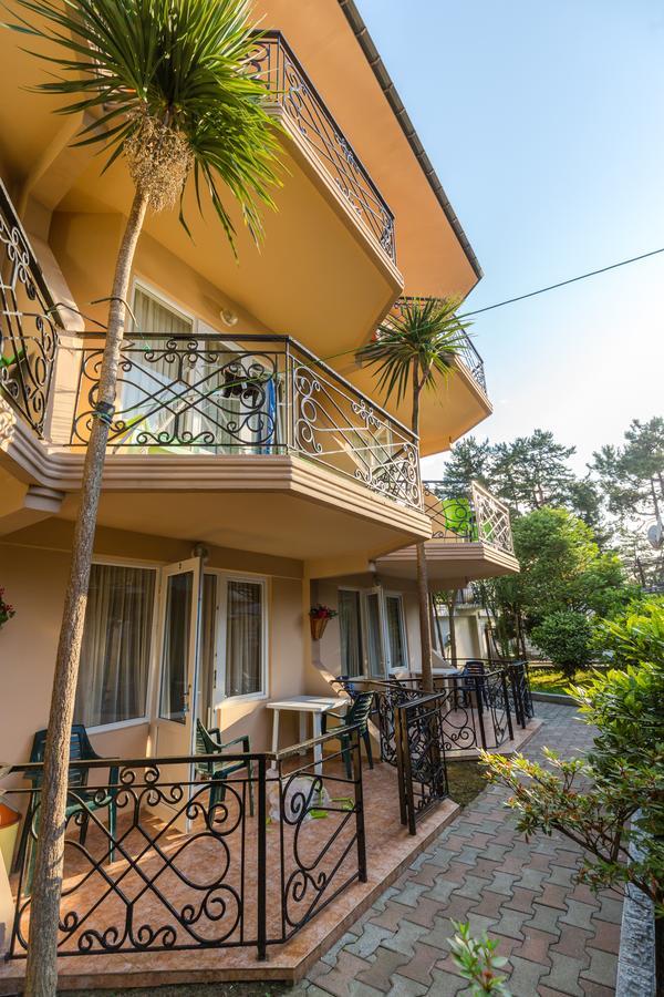 Hotel Simpatia Kobuleti Extérieur photo