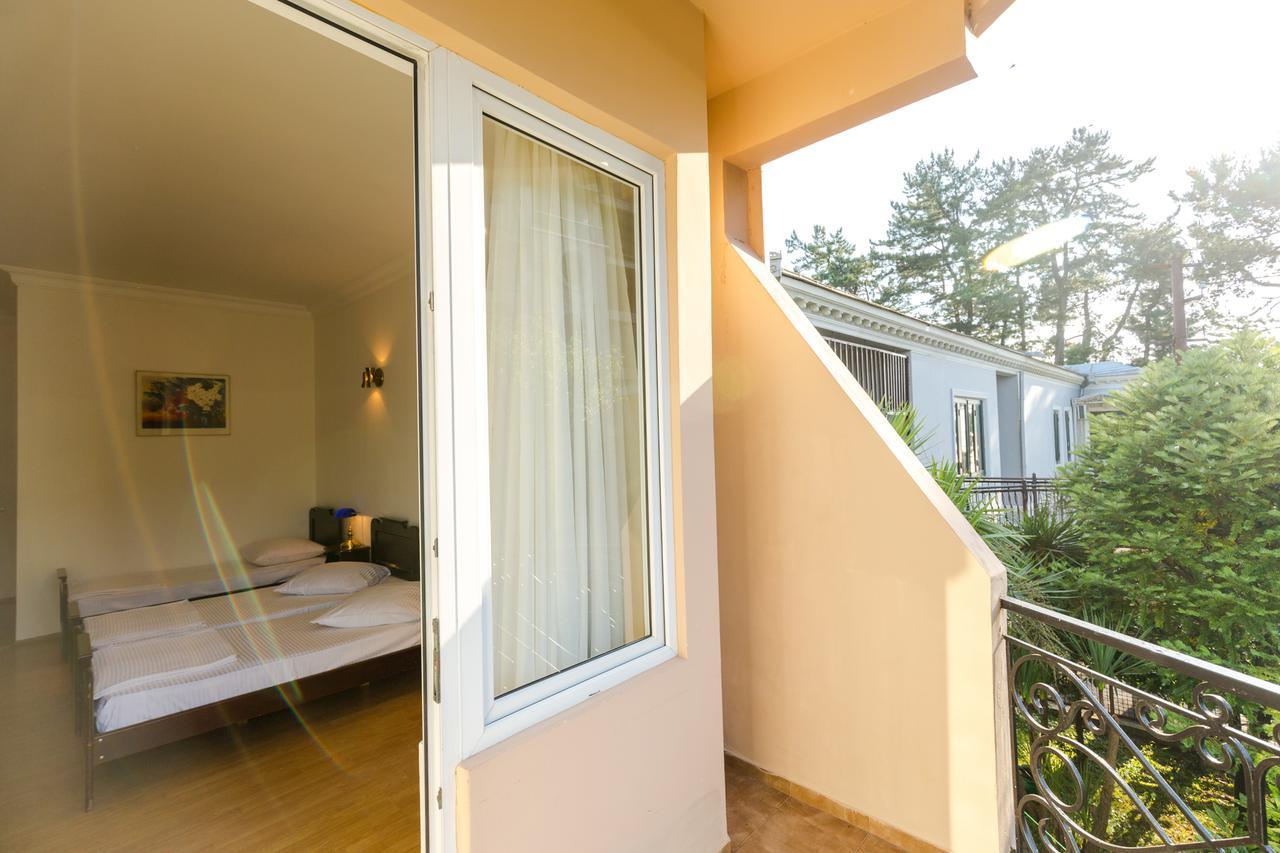 Hotel Simpatia Kobuleti Extérieur photo